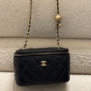 New! Authentic chanel chain box  adjustable